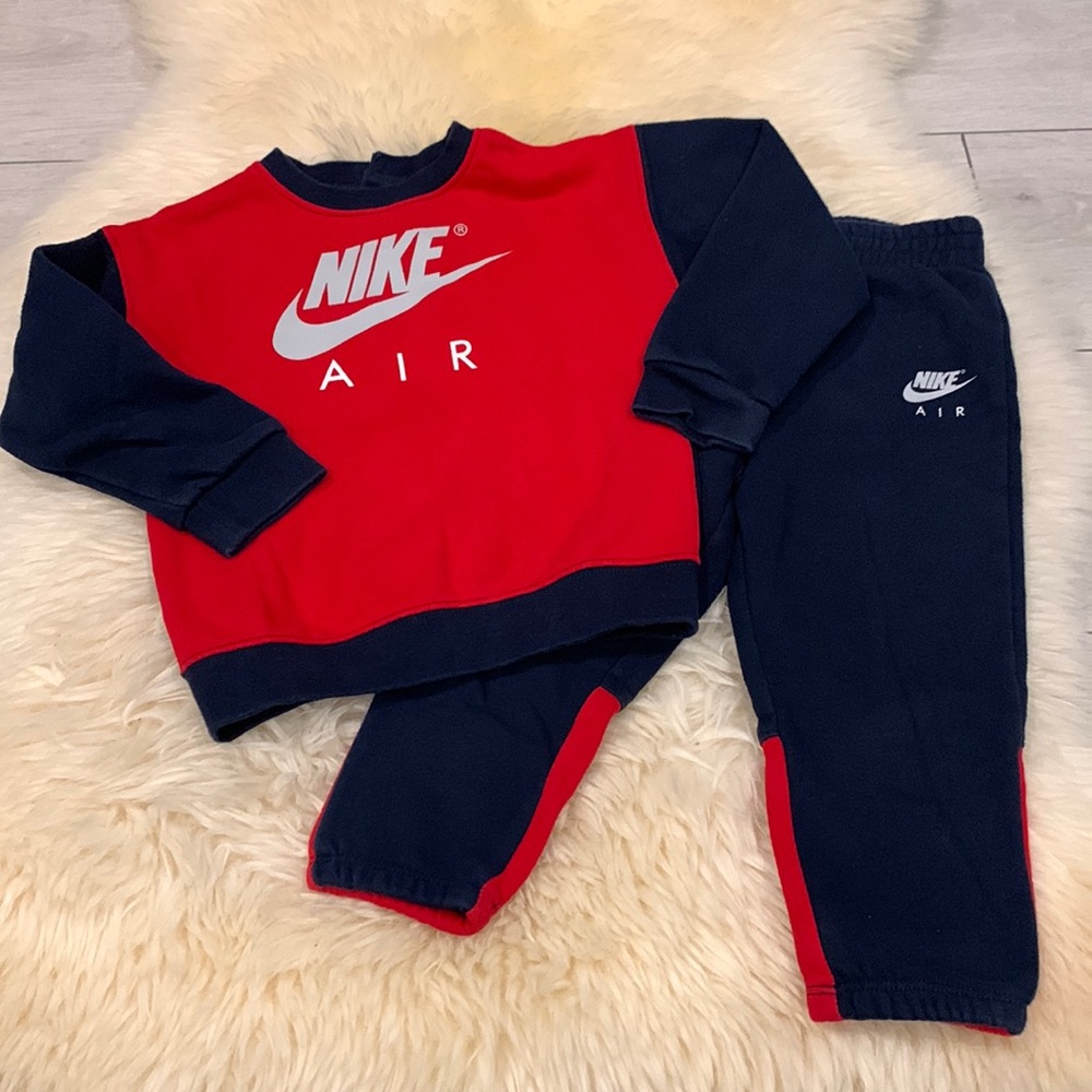 Nike Air Blue & Red Sweatshirt and Sweatpants Matching Set in Size 24M